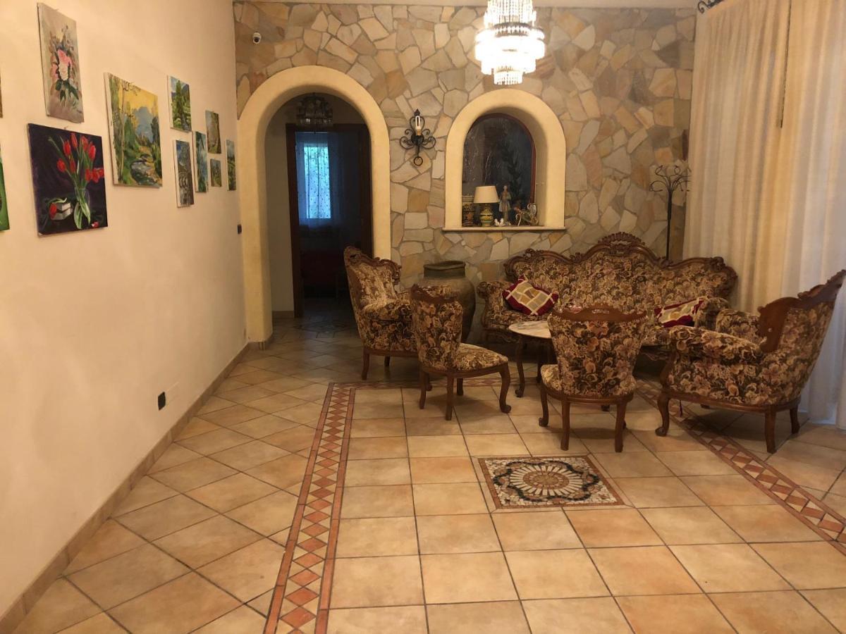 Bed and Breakfast Marinette Барчеллона-Поццо-ди-Готто Экстерьер фото